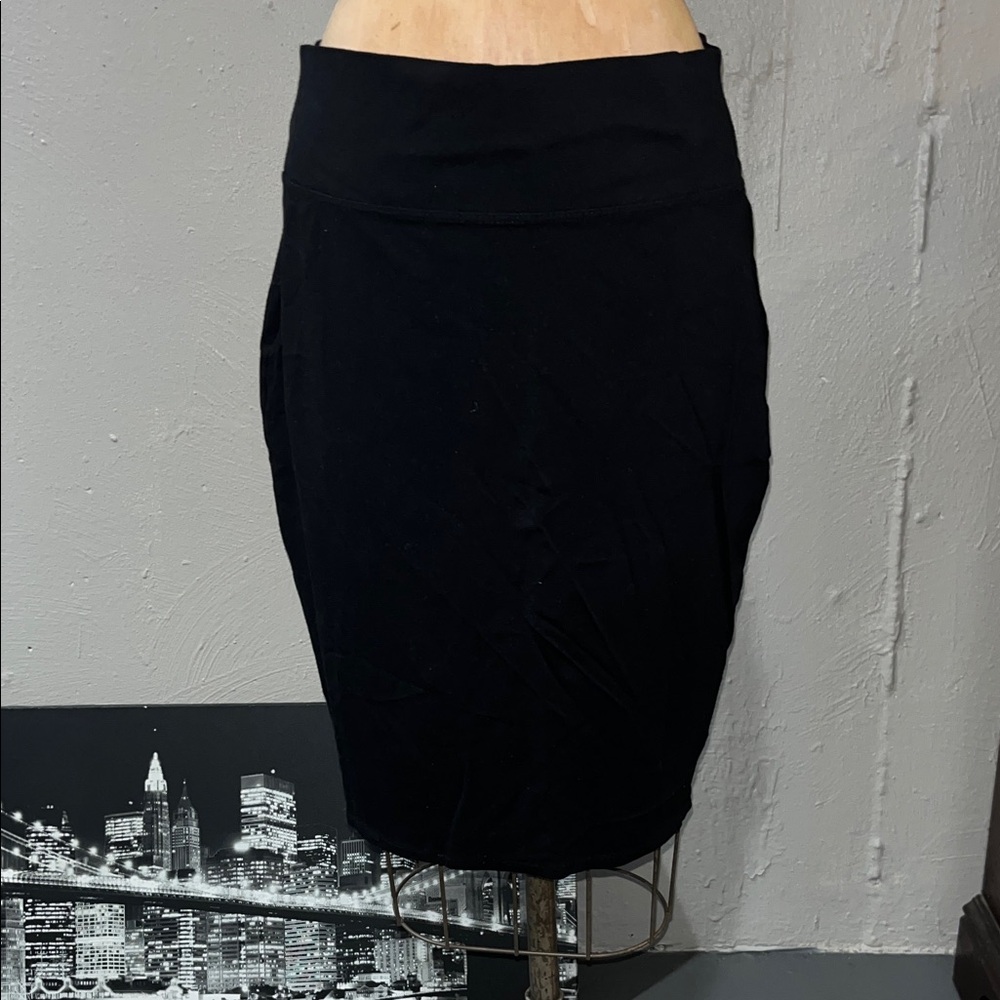 Hybrid & Company Elegant Black Pencil Skirt